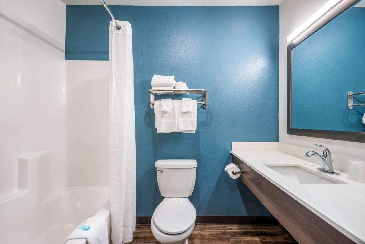 Woodspring Suites Брадентън Екстериор снимка
